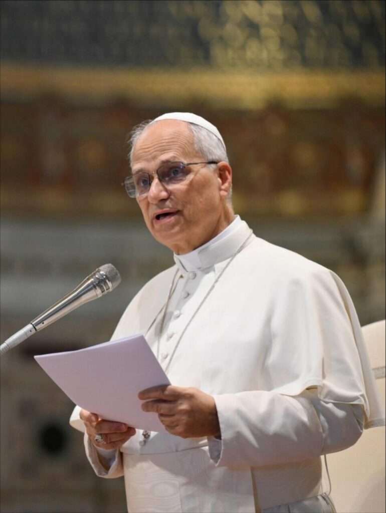 Leão XIV pede uma pastoral ‘solidária, empática e discreta’ em seu primeiro discurso programático