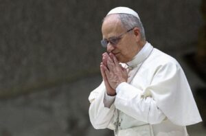 Papa reza pelas vitimas de tiroteio em escola catolica nos EUA