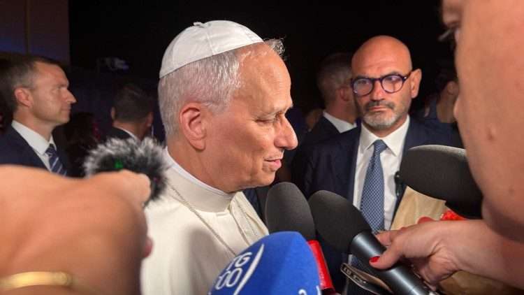 Papa sobre o êxodo de Gaza: é preciso encontrar outra solução