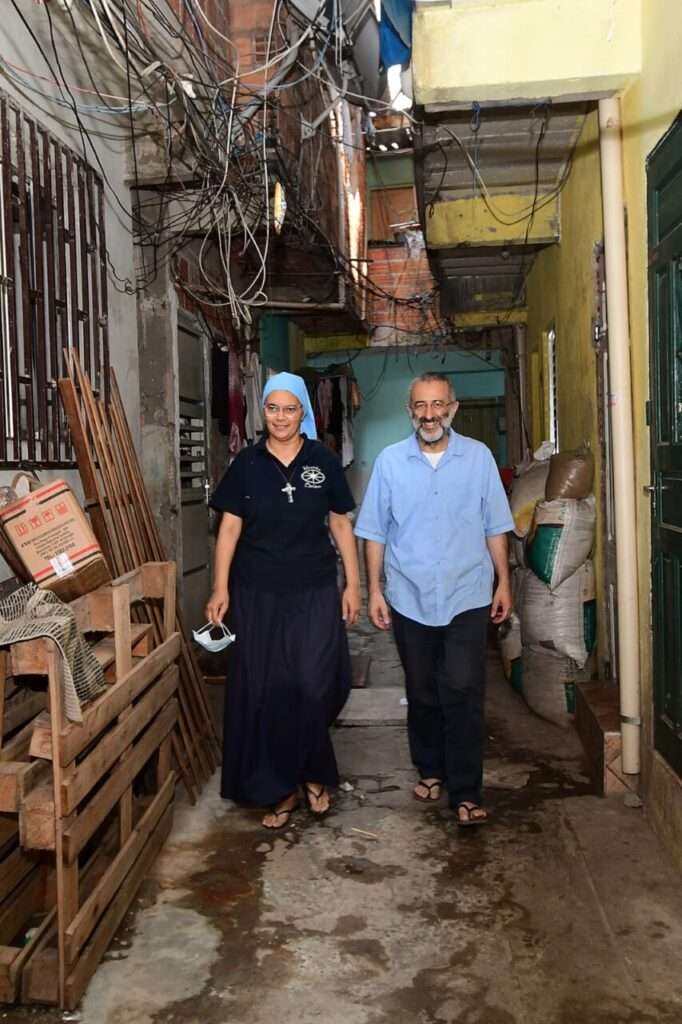 Missão Belém: Padre Giampietro e Irmã Cacilda falam do resgate de 30 mil vidas do ‘inferno’ da rua e das drogas