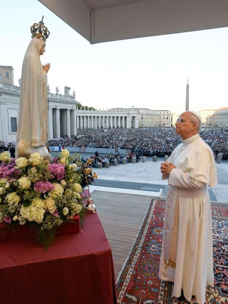 ‘Abaixe a espada’ é a mensagem para os poderosos do mundo, diz o Papa