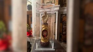 Reliquia de Sao Judas Tadeu retorna a Roma apos um ano e meio no Mexico 1