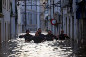 Papa reza pelos atingidos por inundações em Portugal, Espanha, Marrocos e Itália