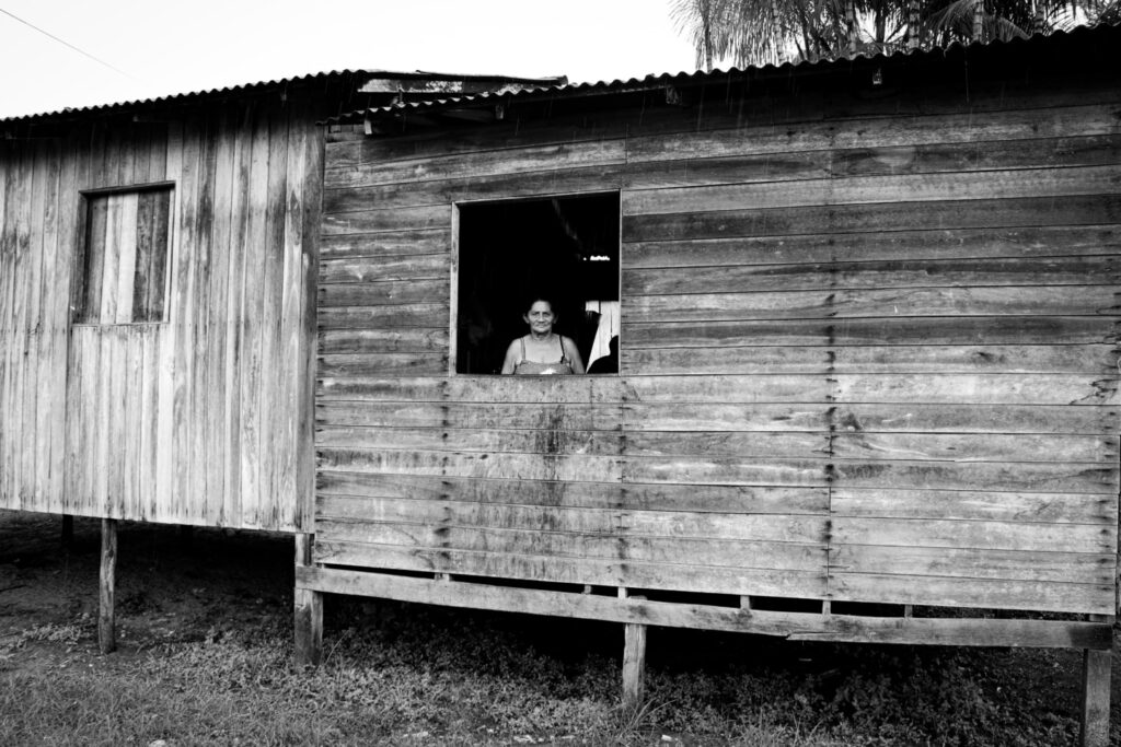 Na Ilha do Marajó, faltam habitações dignas e sobressai a arquitetura do descaso