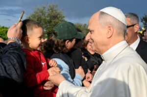 O Papa em Torrevecchia: todos podem ser construtores de paz e reconciliação