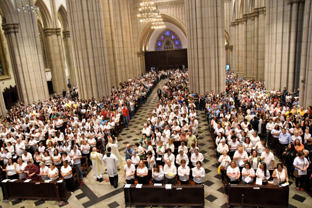 Cardeal Scherer promulga o Diretório Arquidiocesano da Catequese
