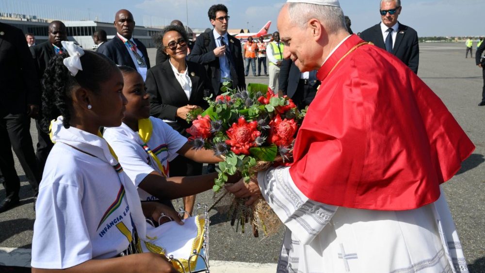 Leão XIV chega a Angola, 3ª etapa da viagem apostólica à África