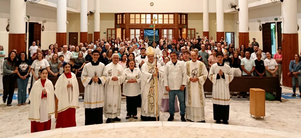 Dom Márcio Antonio preside festas de padroeiros de Paróquias na Região Sé