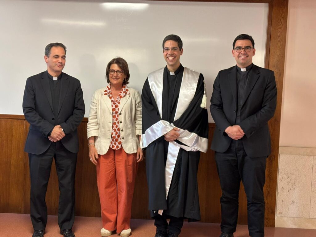 Padre Pedro Paulo Pereira Funari defende tese doutoral em Teologia Espiritual