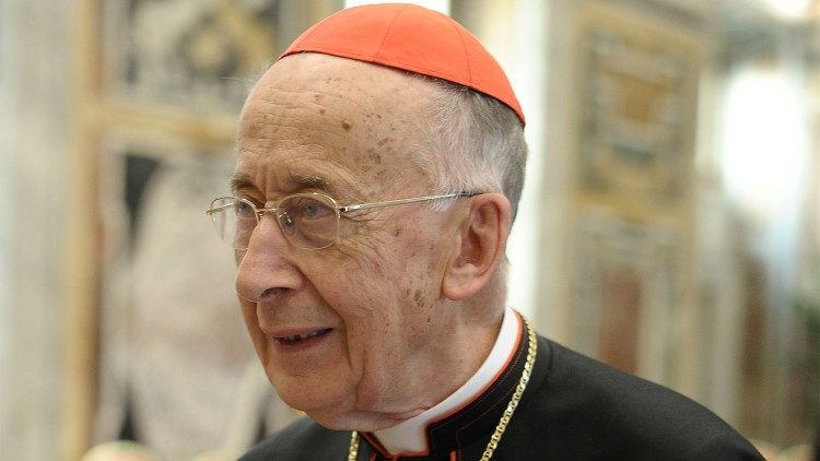 Morre o Cardeal Camillo Ruini