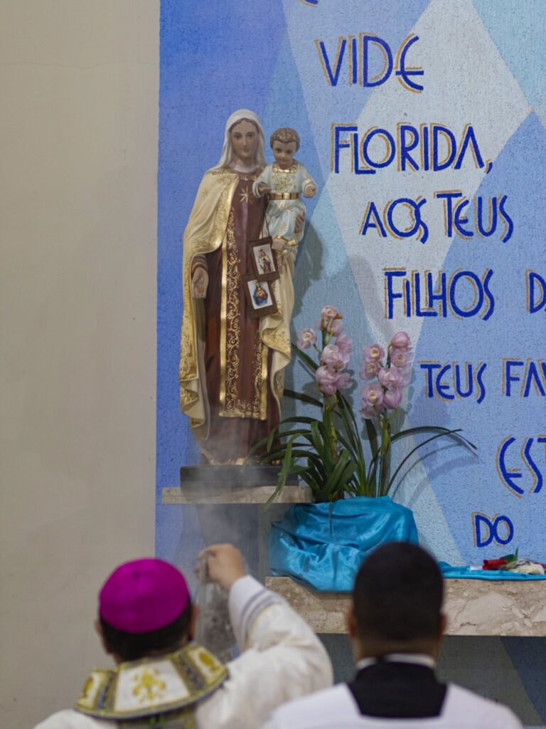 Na festa de Nossa Senhora do Carmo, Dom Cícero destaca Maria como mãe da família de Deus