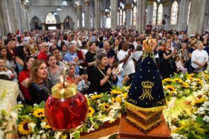 Rádio 9 de Julho terá programação especial em paróquias no Dia de Nossa Senhora Aparecida
